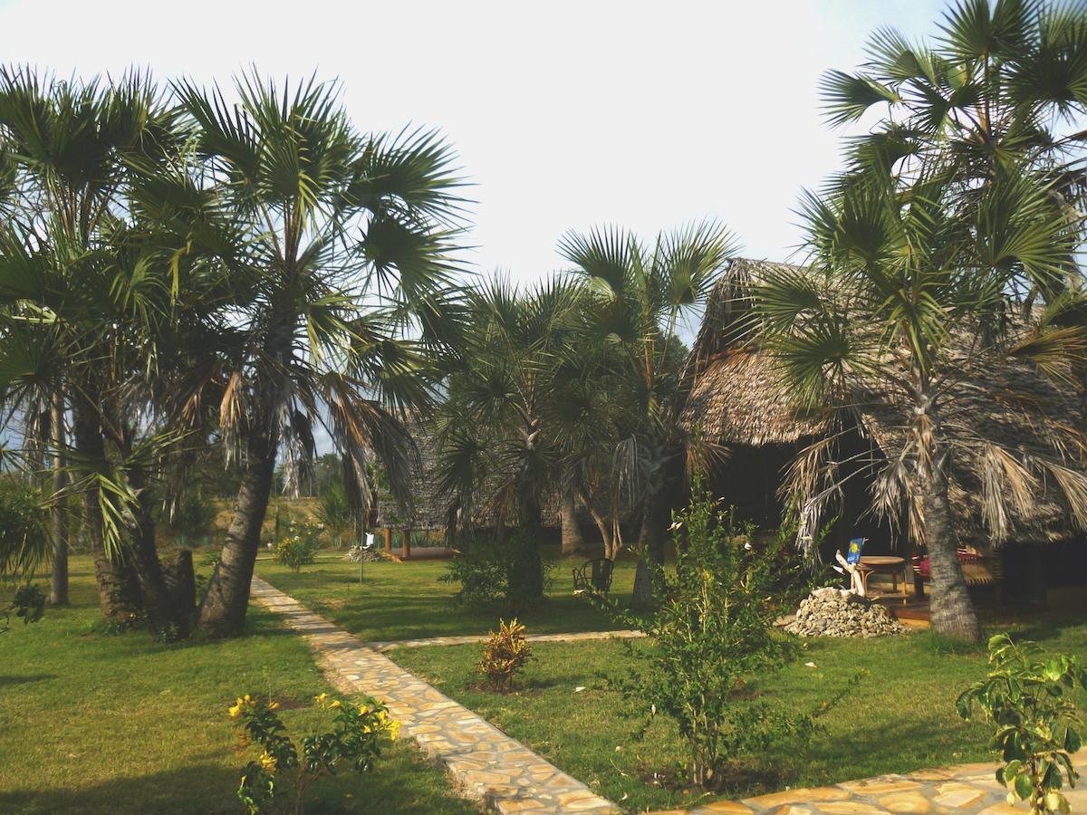 Bahari Pori Resort Pangani エクステリア 写真